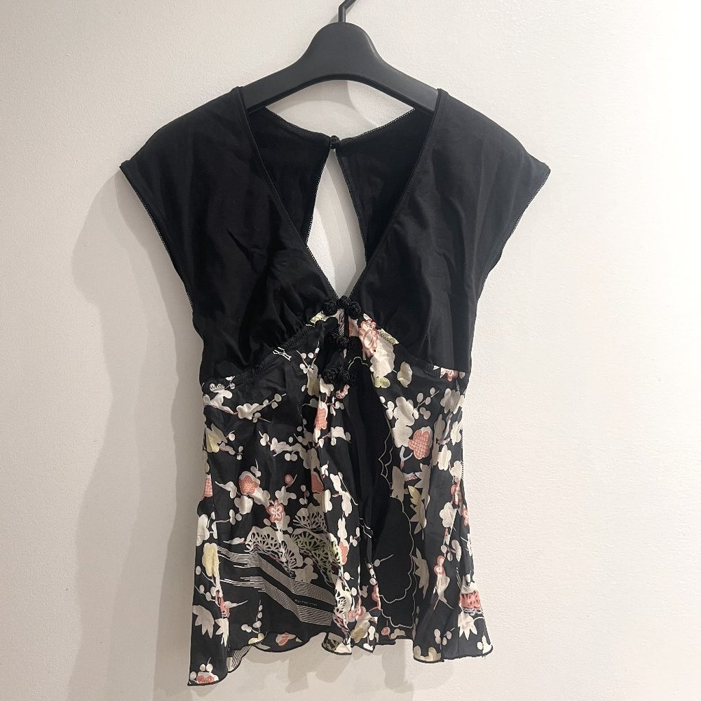 Floral print top